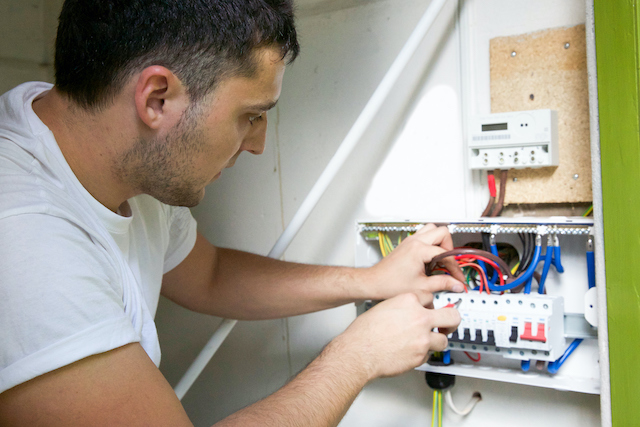 The Risks of Having Outdated Electrical Wiring Inside Your Home 